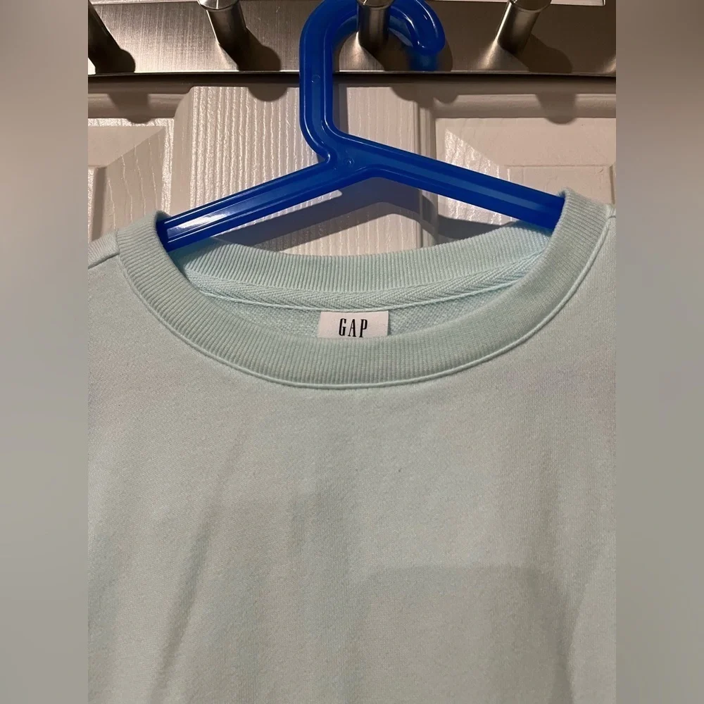 Gap size XL (12) teal sweatshirt with white trim, NWT